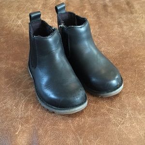 UGG Chelsea Fur boots